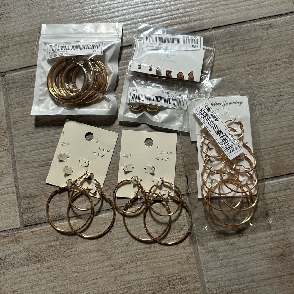 Gold Hoop Earrings Set